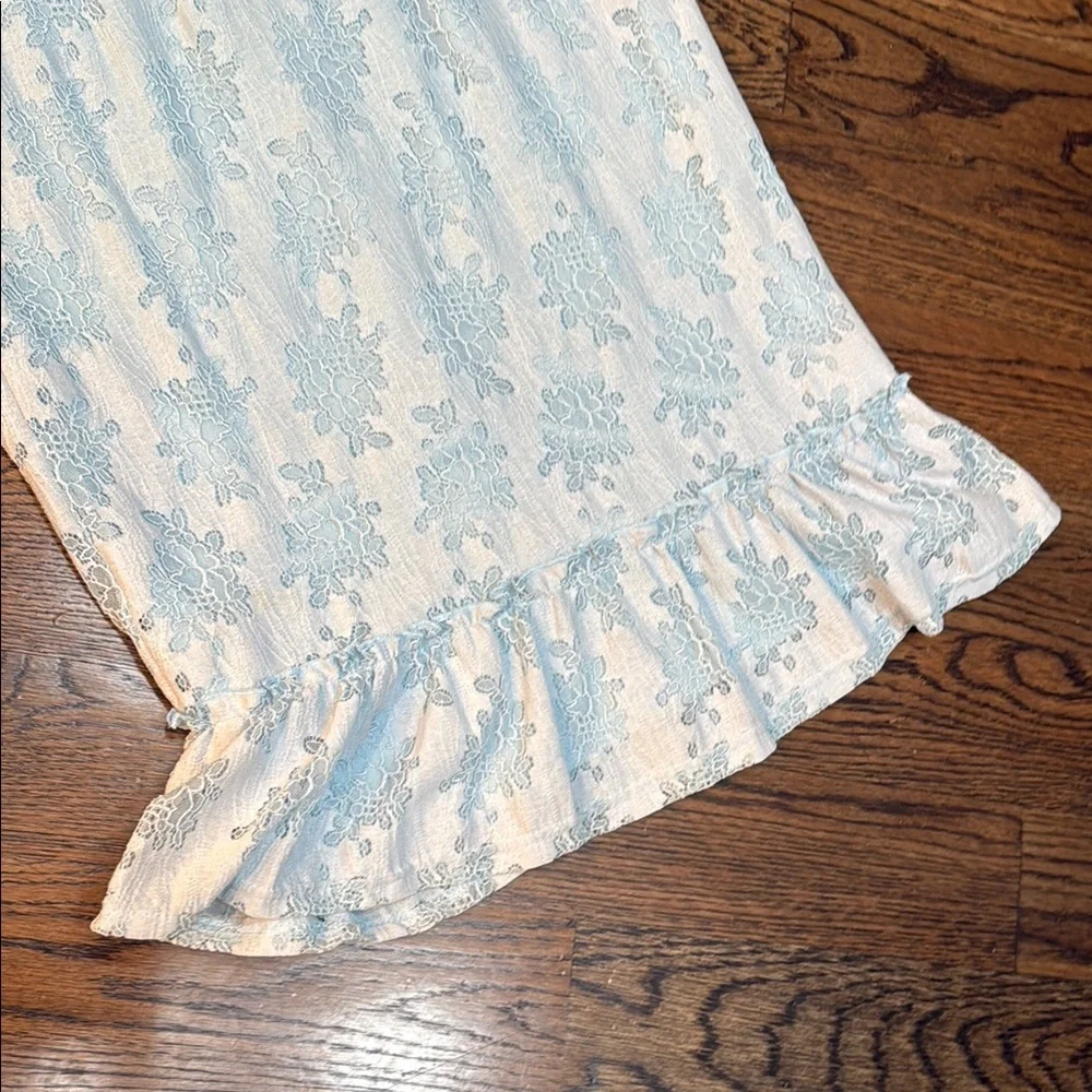 Elegant Blue Lace Dress - Picture 3 of 17